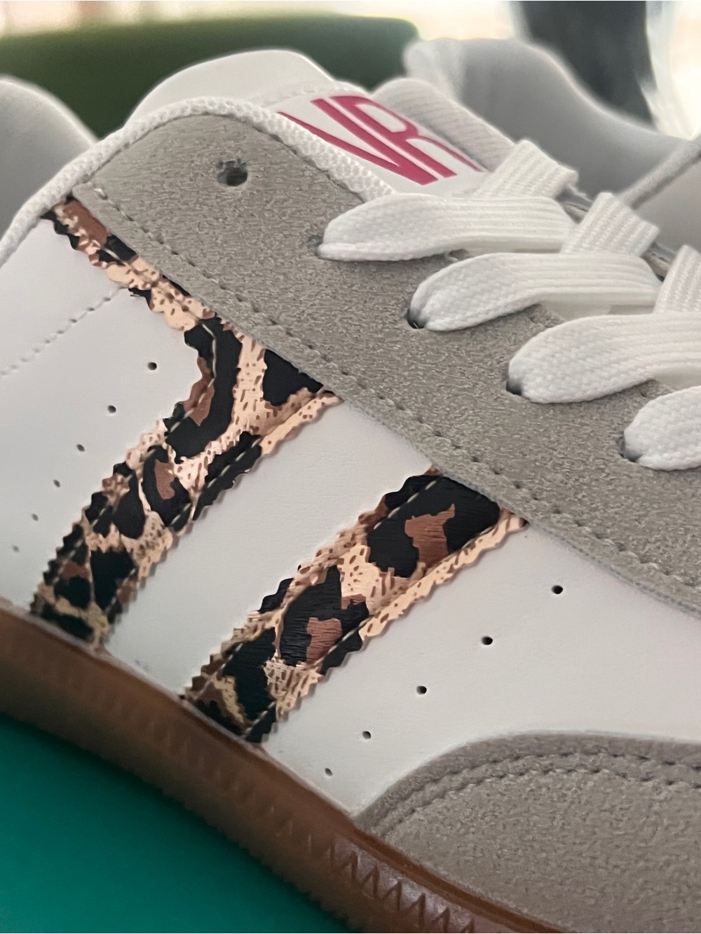 Not Rated Women’s White Leopard Accent Low-Top Sneakers - Picture 3 of 10